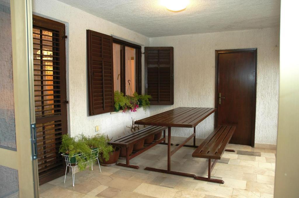Apartment Jurina Krk Town